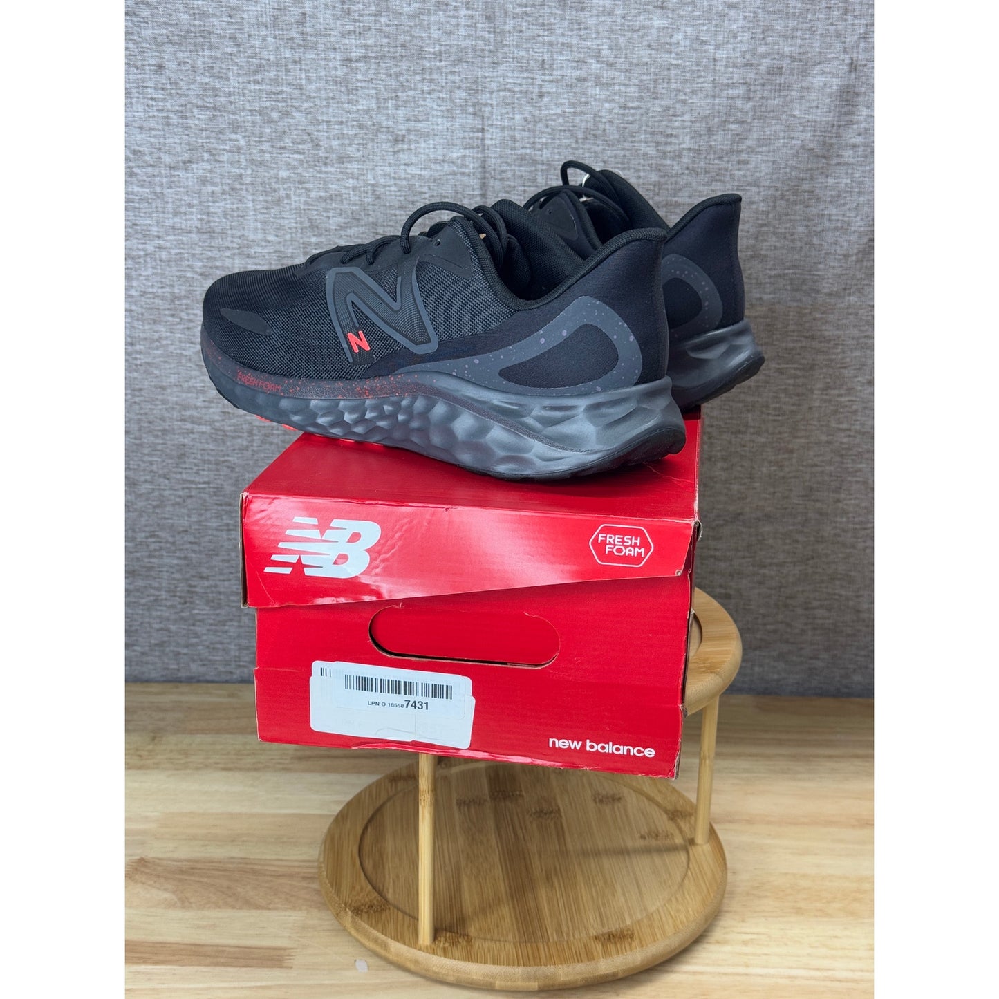 New Balance Fresh Foam Arishi v4 Men’s Black/Gray Running Shoes Size 11.5 4E
