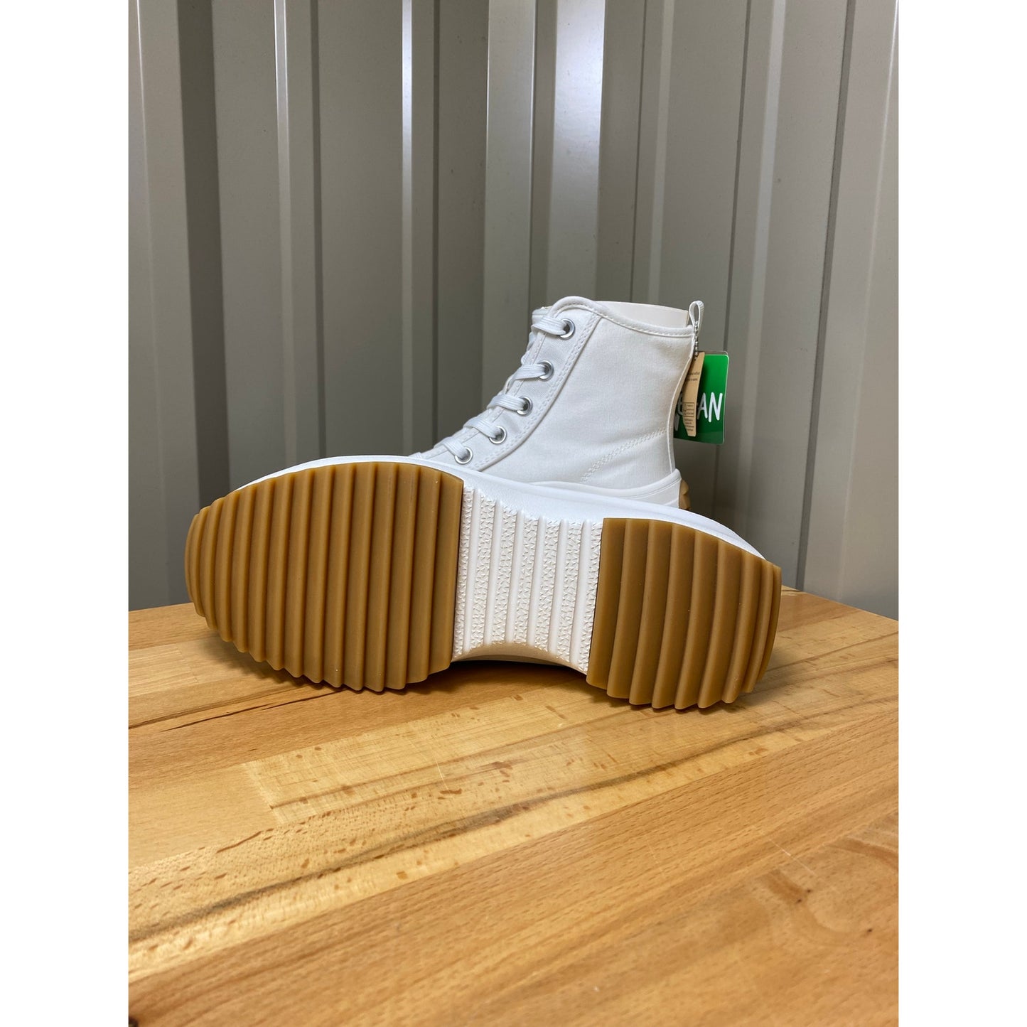 Skechers Trail Blaze Stomper Avenue High Tops Women's Size 5.5 New!