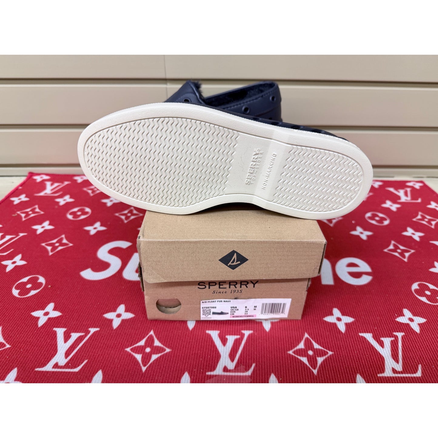 Sperry A/O Float Fur Navy Blue Men’s Size 6 New!