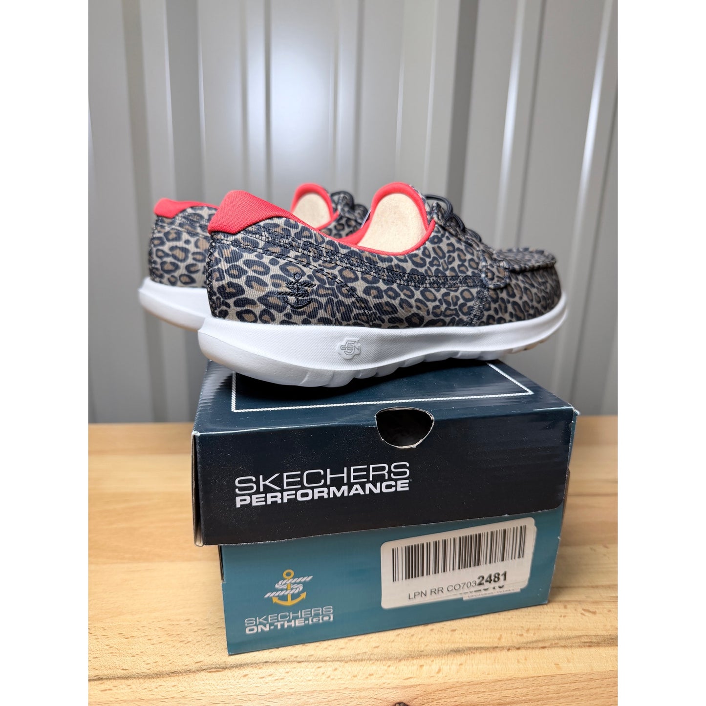 Skechers Go Walk Lite So Purrty Women’s Leopard Boat Shoe Size 7.5 New!!
