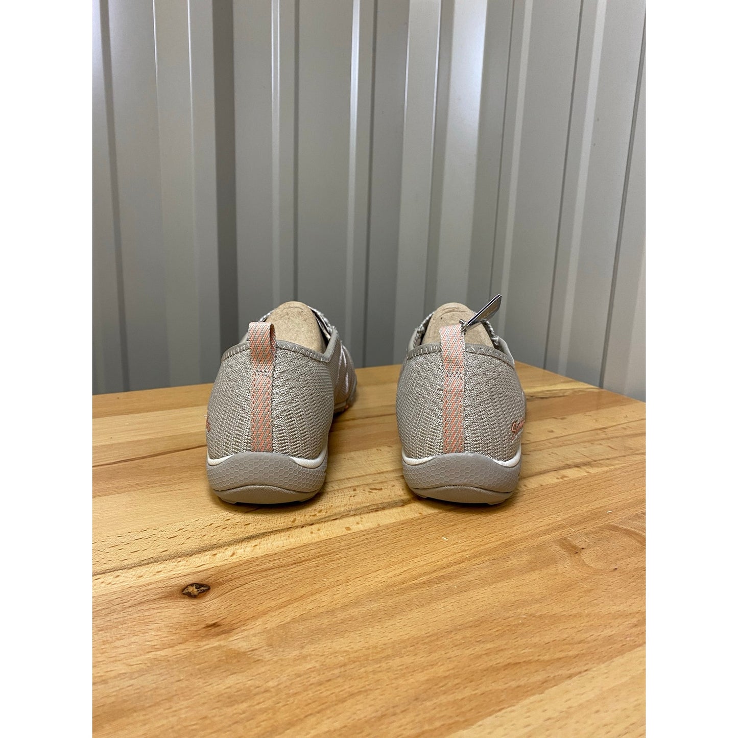 Skechers Breathe Easy a Look Mary Jane Flats Beige/Pink Women's Size 7.5 New!