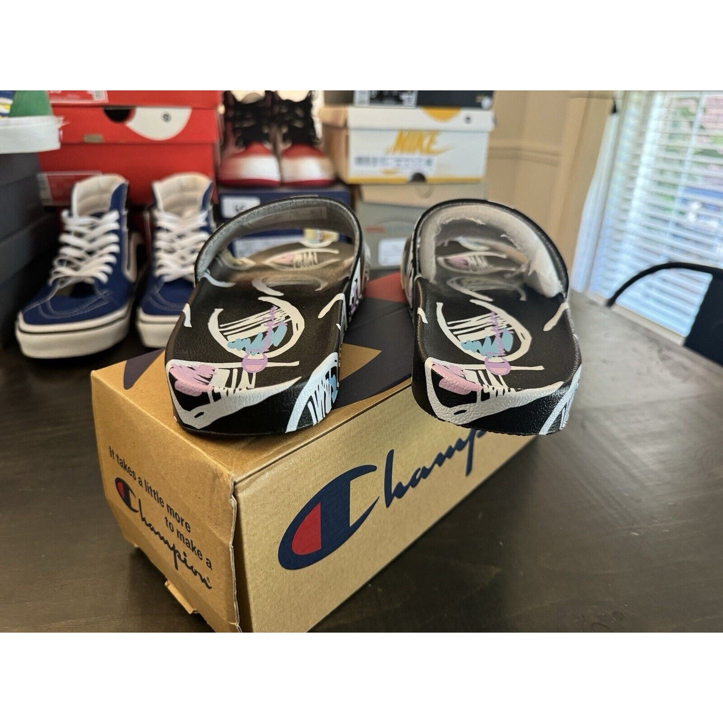 Champion IPO Comic Slides Black Multicolor Size 7 Youth/9 W (GS) Big Kids' NWB!