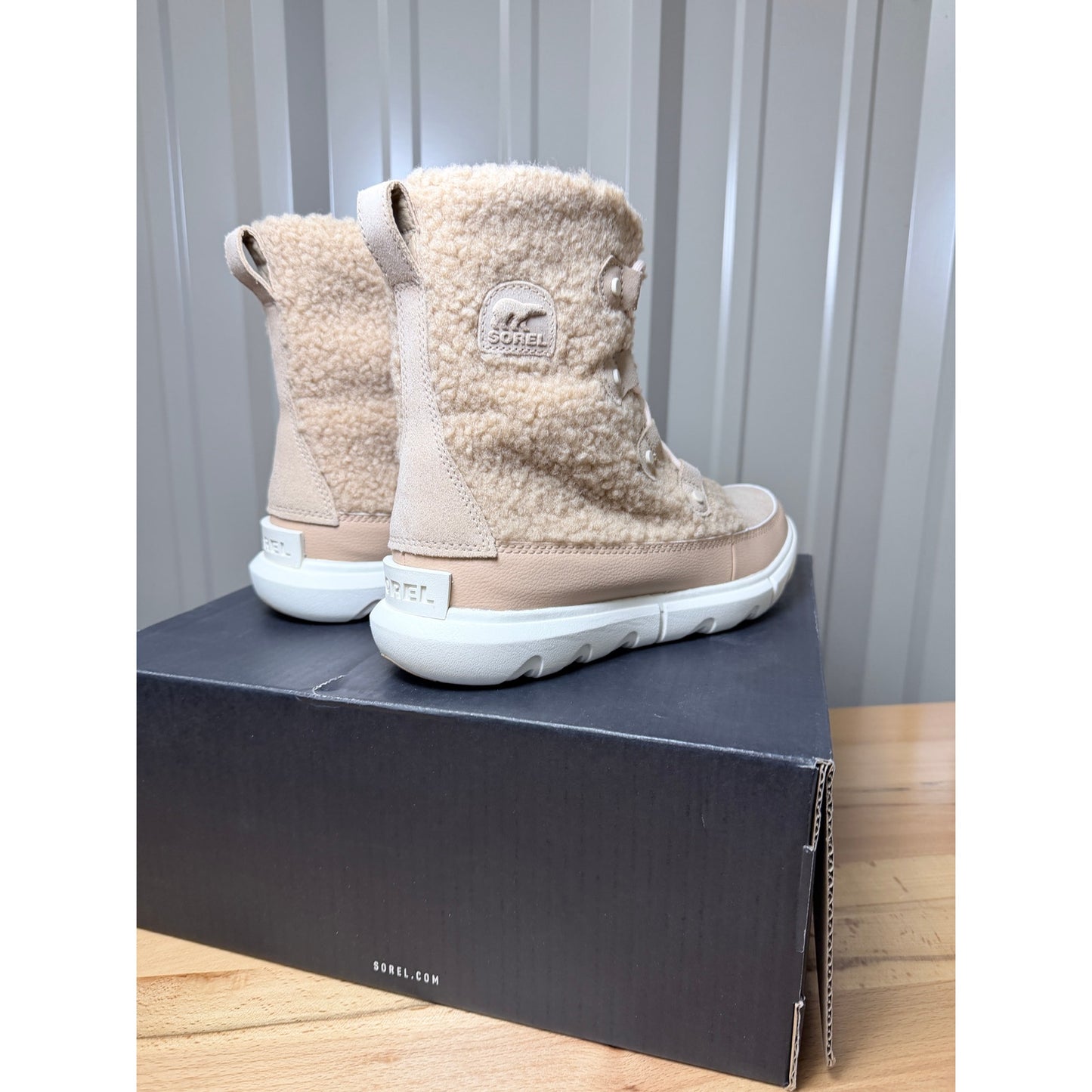 SOREL Youth Explorer Cozy Waterproof Boots Canoe / Chalk Size 6y New!