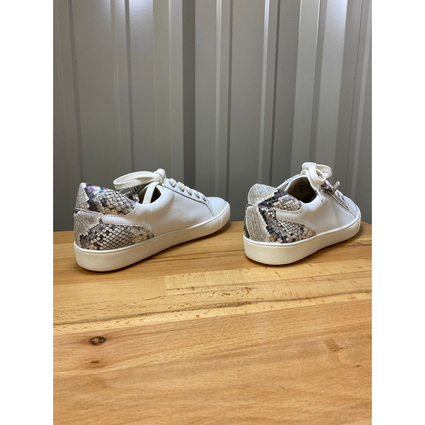 Naturalizer Macayla Women's White/Crocodile Leather Size 6.5