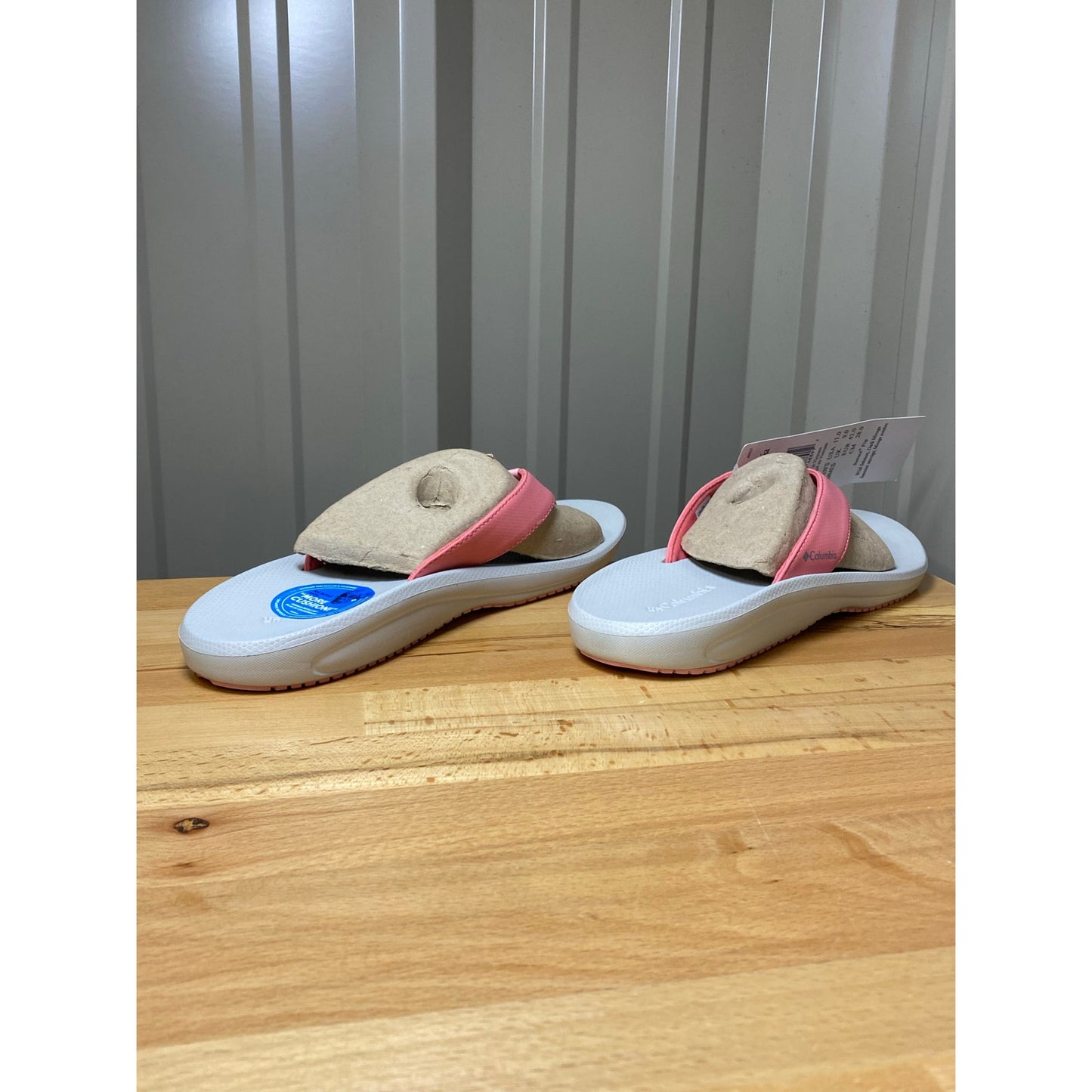 Columbia Barraca Flip Women's Size 11 Wild Salmon. Dark Mirage New!