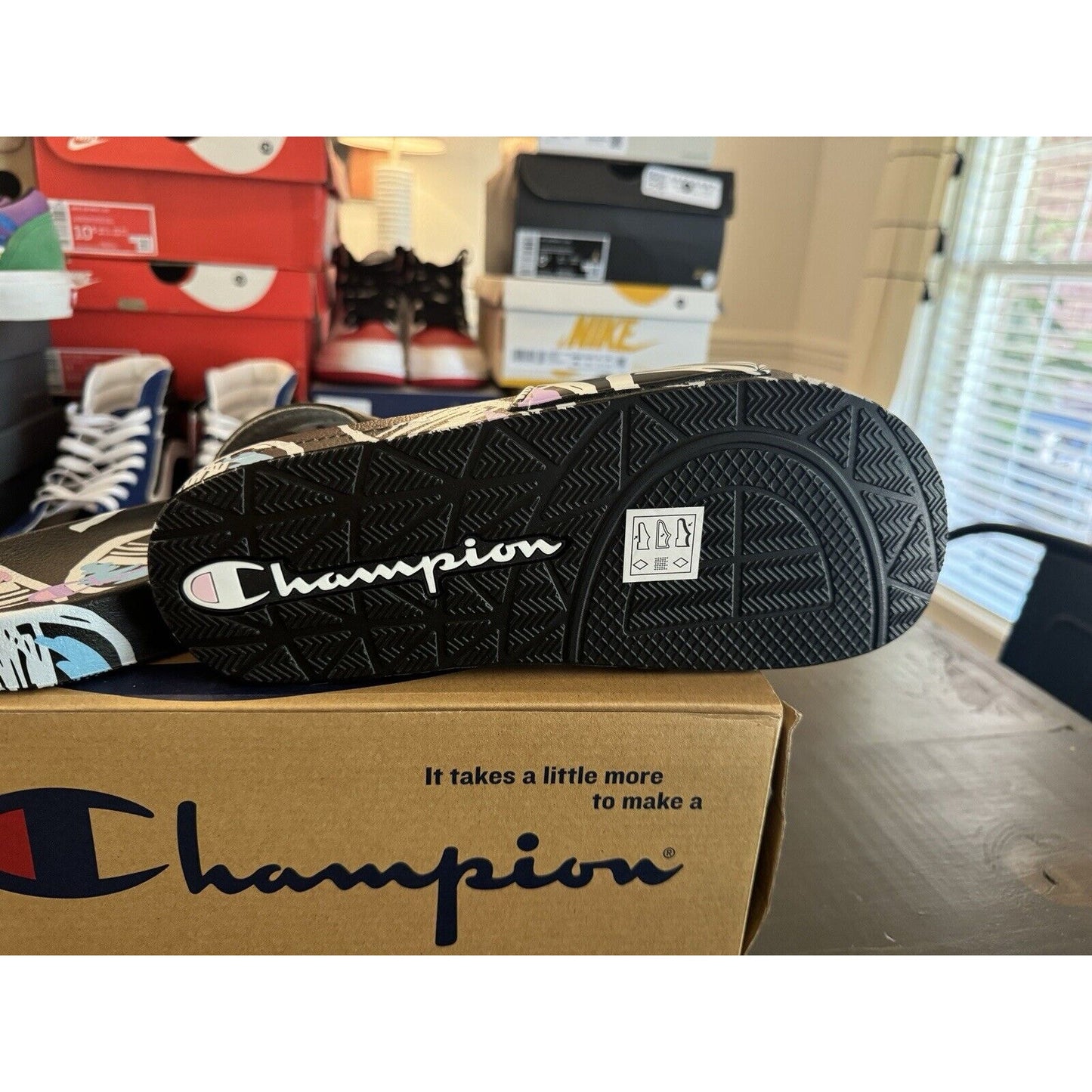 Champion IPO Comic Slides Black Multicolor Size 7 Youth/9 W (GS) Big Kids' NWB!