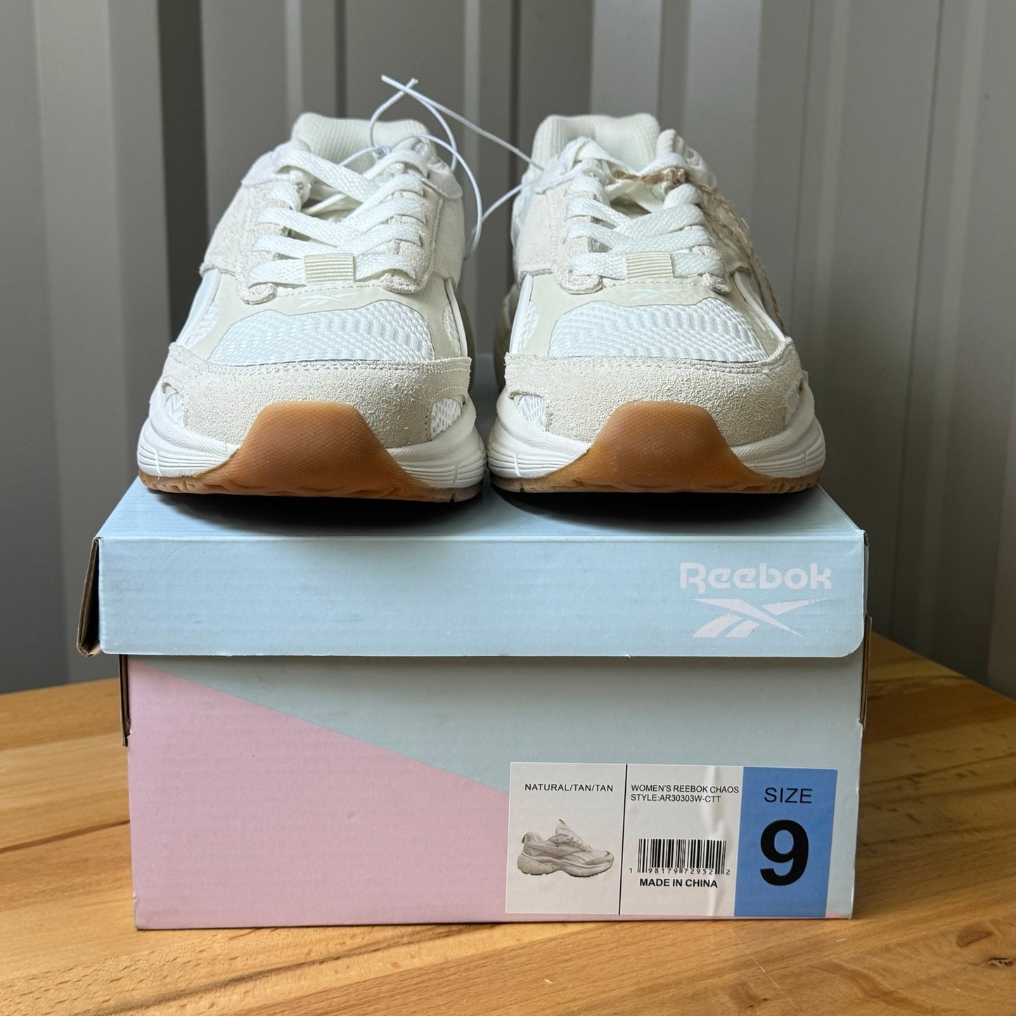 Reebok Chaos Chunky Low Top Cream Tan Gum Sneakers Women's 9 NIB