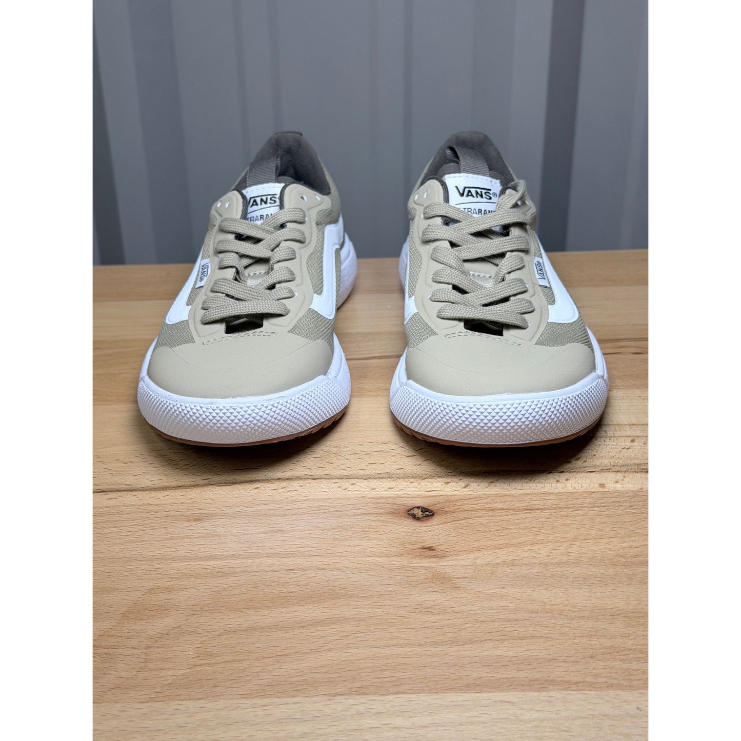 Vans Ultrarange EXO Women’s Cornstalk Size 5 New