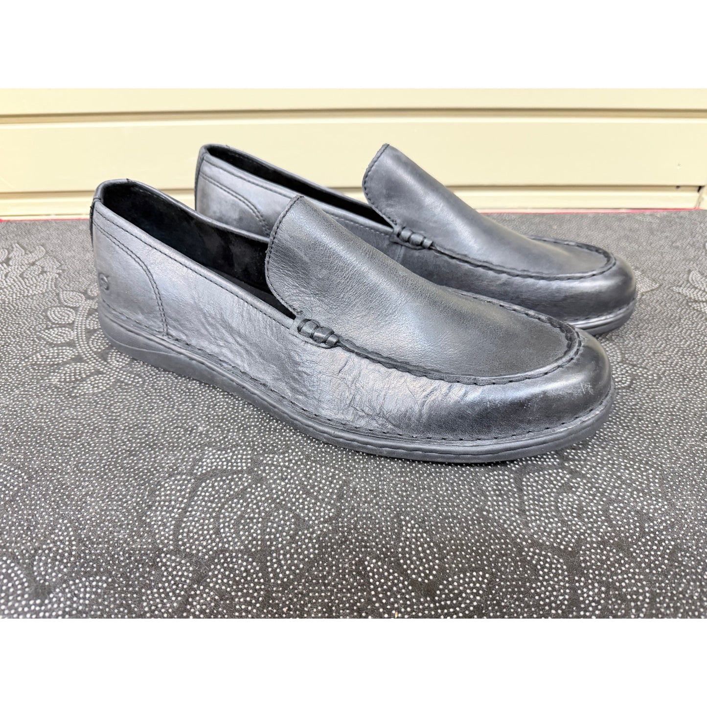 Born Thaton Men’s Black Leather Loafer Size 13