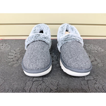 Skechers Cozy Up Frosty Snuggles Gray Slippers Women’s Size 9.5