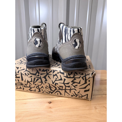 Vans Vault x Taka Hayashi Amazon Trail LX Zebra Fossil Men’s Boots Size 11 New!
