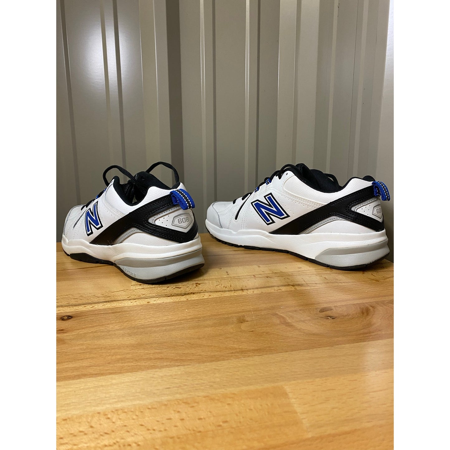 New Balance Men's 608 v5 White/Team Royal/Black Size 10.5 MX608WR5