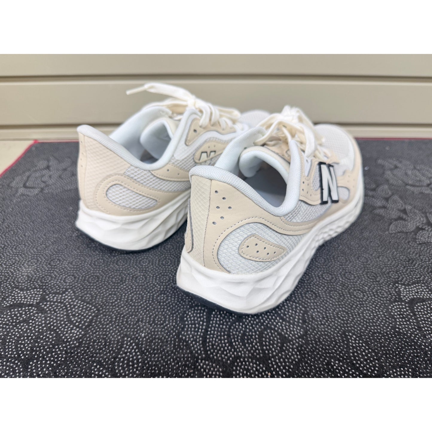 New Balance Fresh Foam Arishi v4 Angora Sand Men’s Size 10.5
