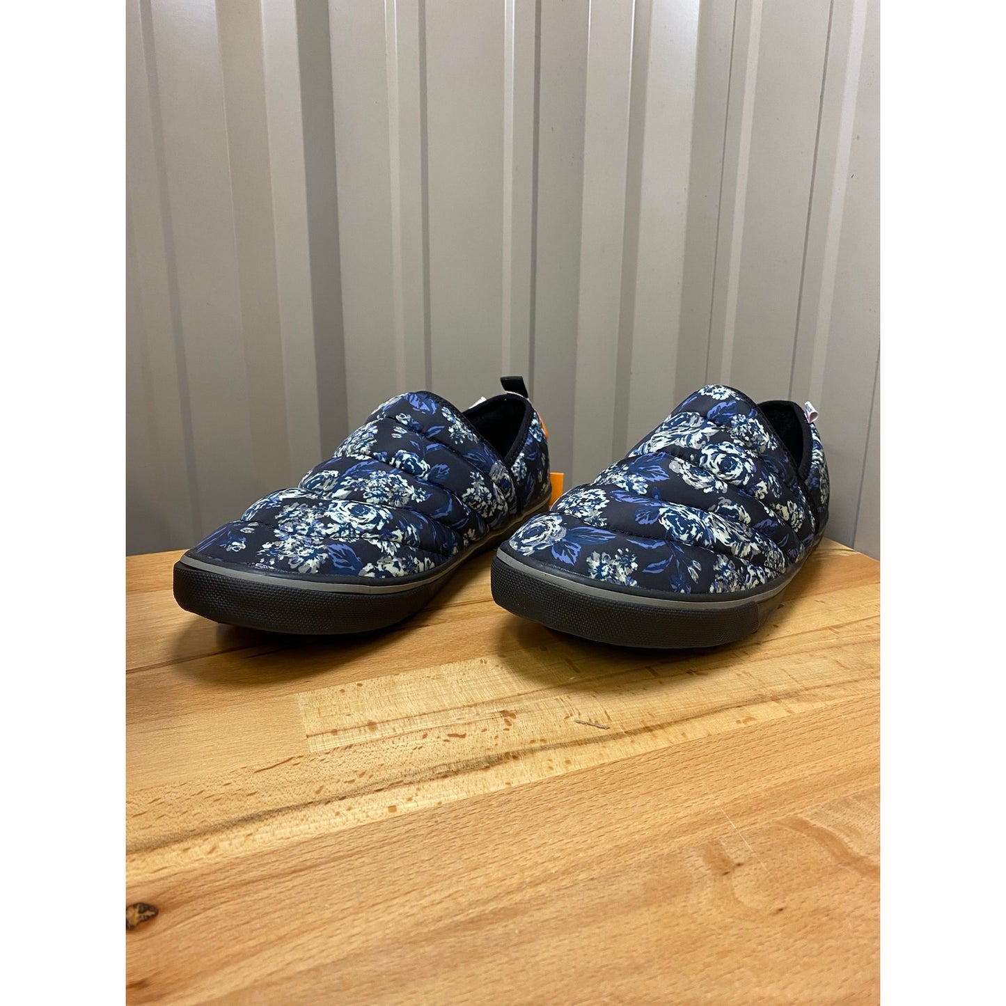 Sporto Puffer Women's Slip-on Blue Floral Size 9.5 New!