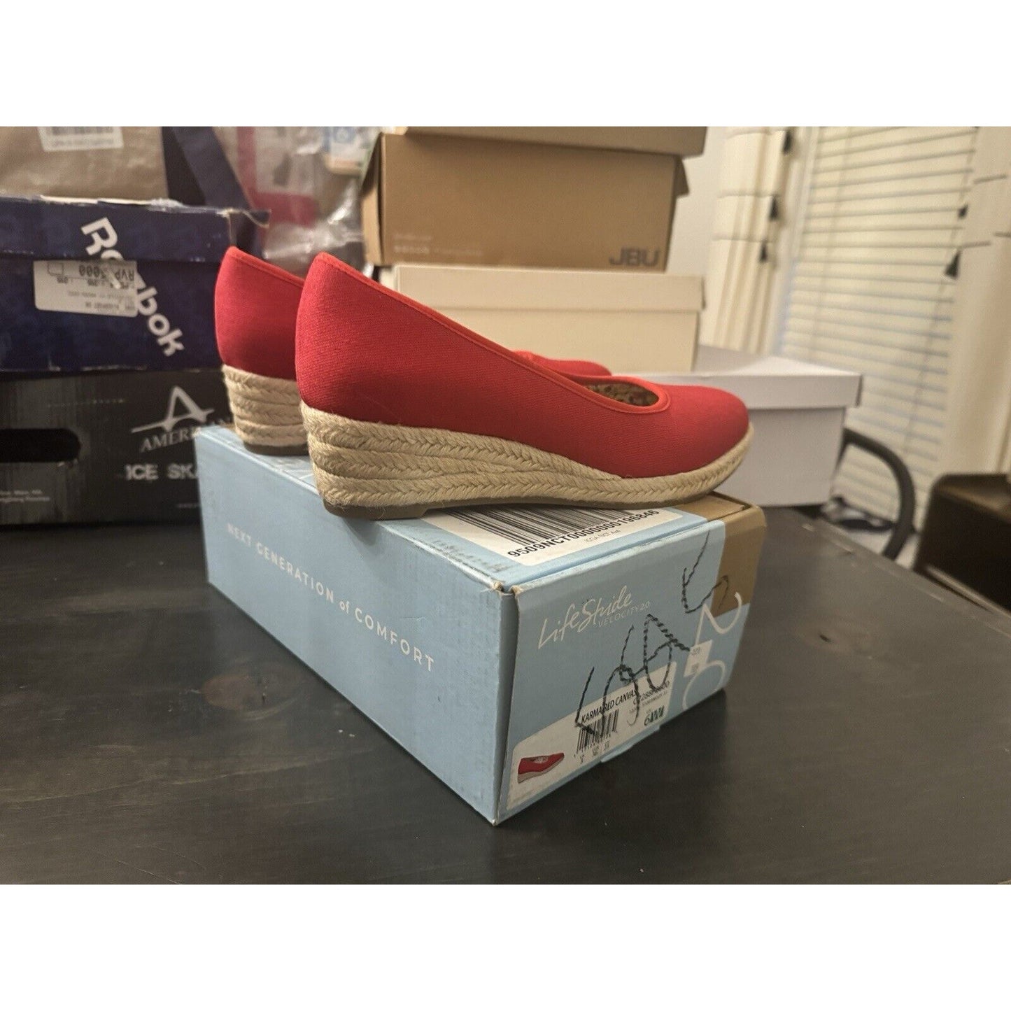 LifeStride Women's Karma Slip-On Shoes Size 6W Red NIB