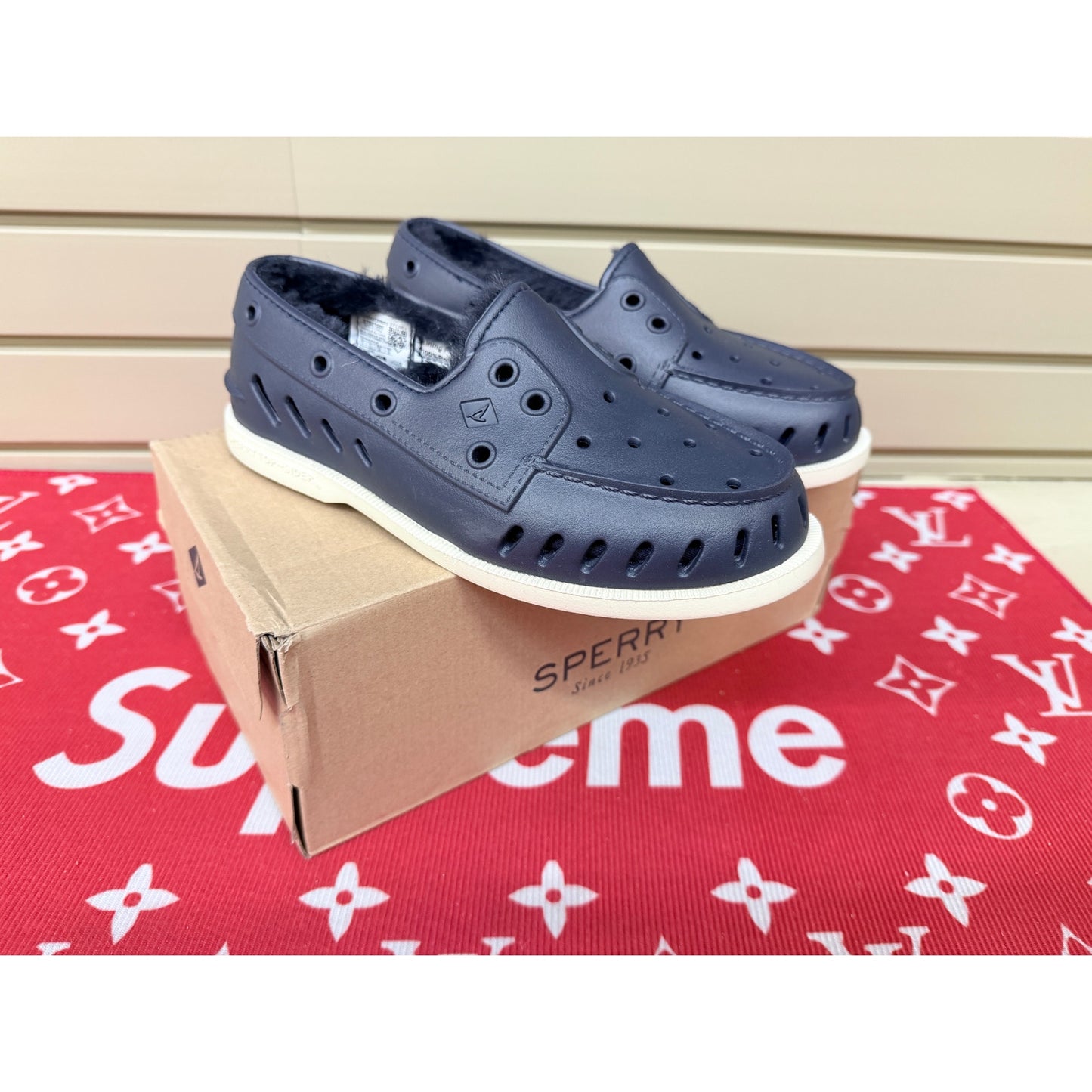 Sperry A/O Float Fur Navy Blue Men’s Size 6 New!
