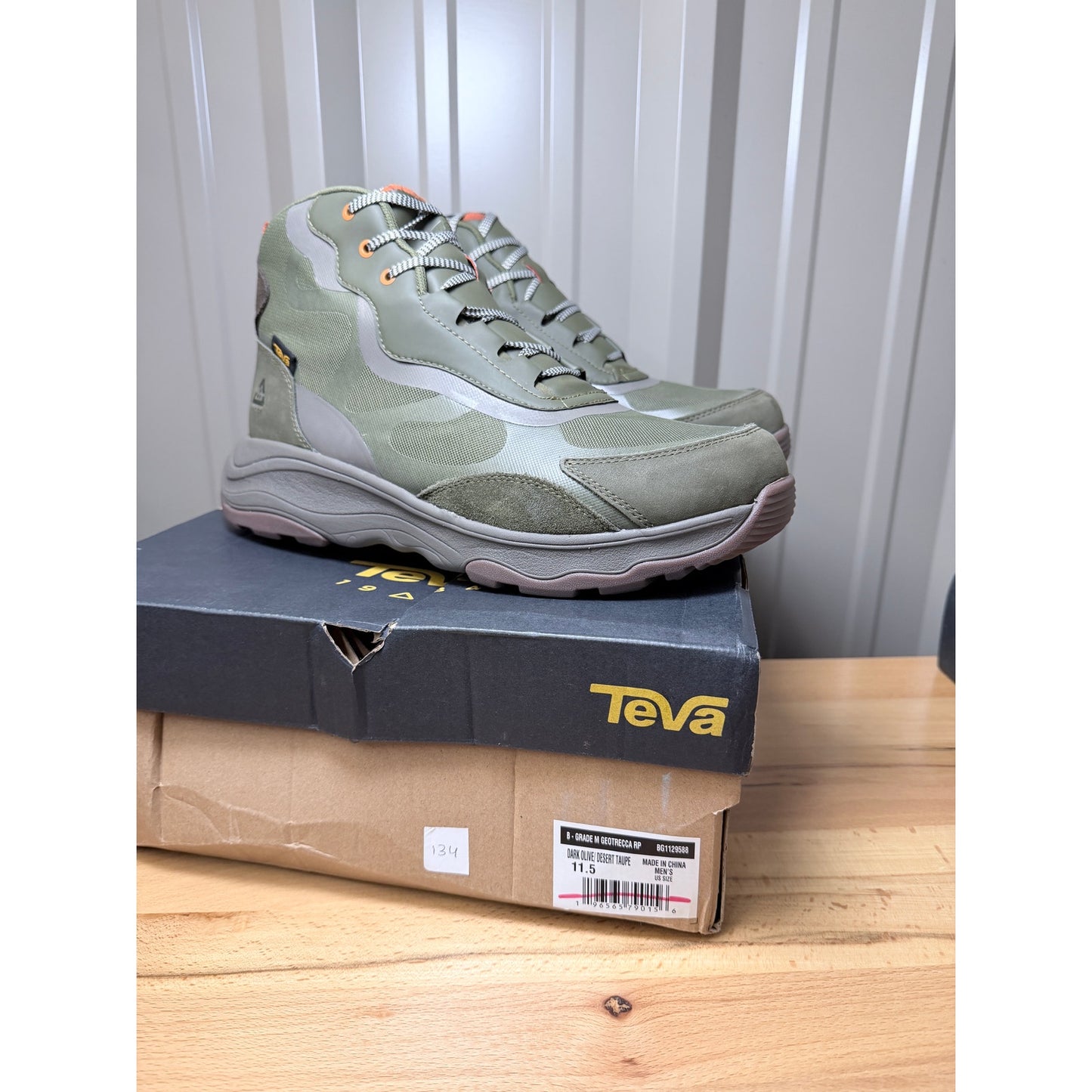 Teva Geotrecca RP Men’s Hiking Boots Dark Olive / Desert Taupe Size 11.5
