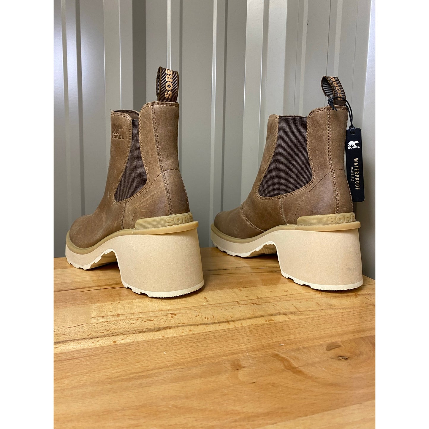 Sorel Women's Size 10.5 Hi Line Heel Chelsea Boot Umber Ceramic