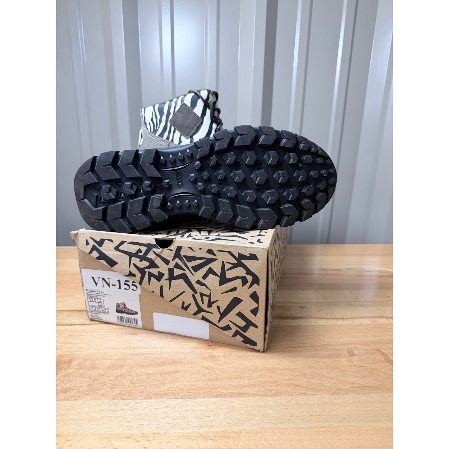 Vans Vault x Taka Hayashi Amazon Trail LX Zebra Fossil Men’s Boots Size 11 New!