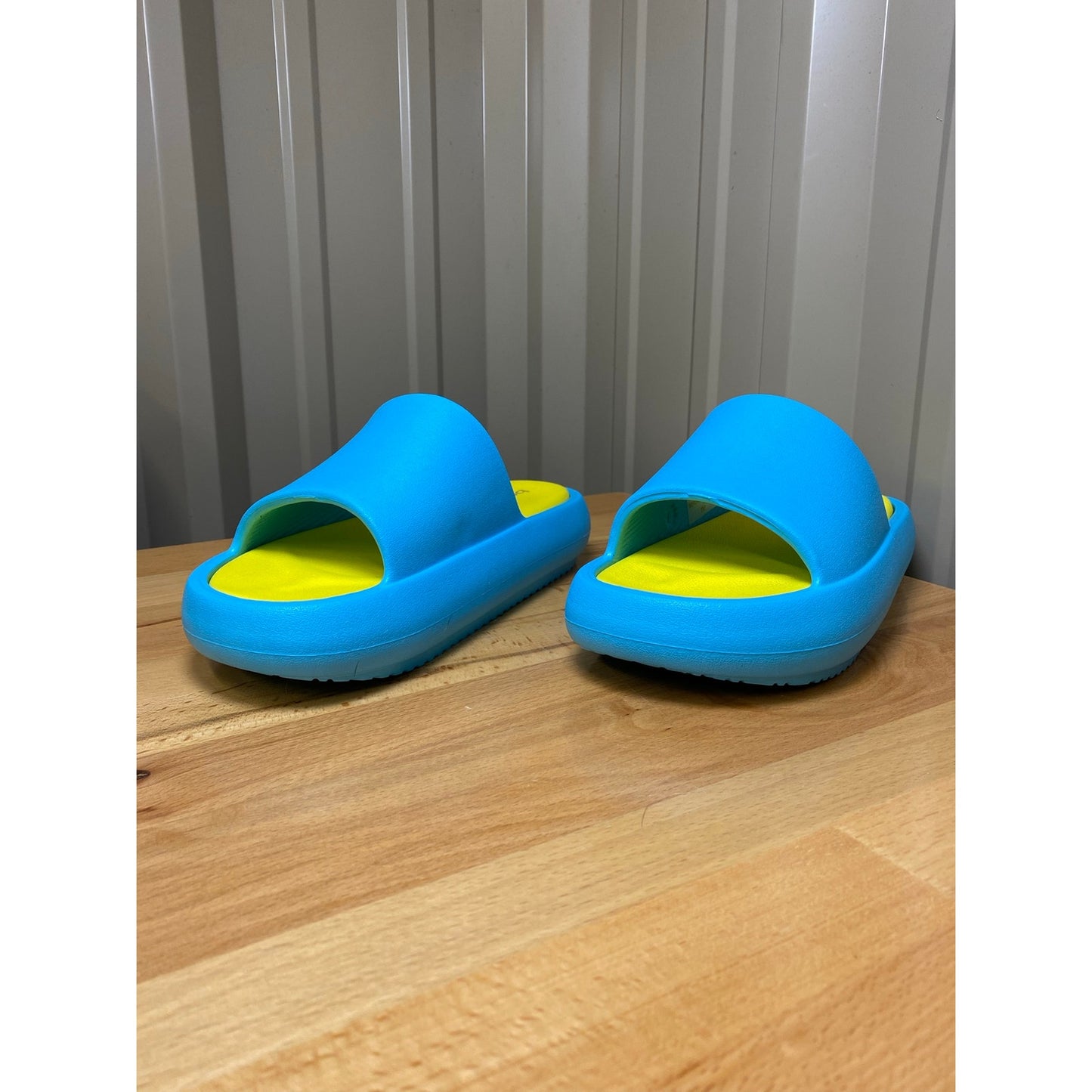 Beach Slides by J/Slides Turquoise/Yellow EVA Squish Women's Size 7 New!
