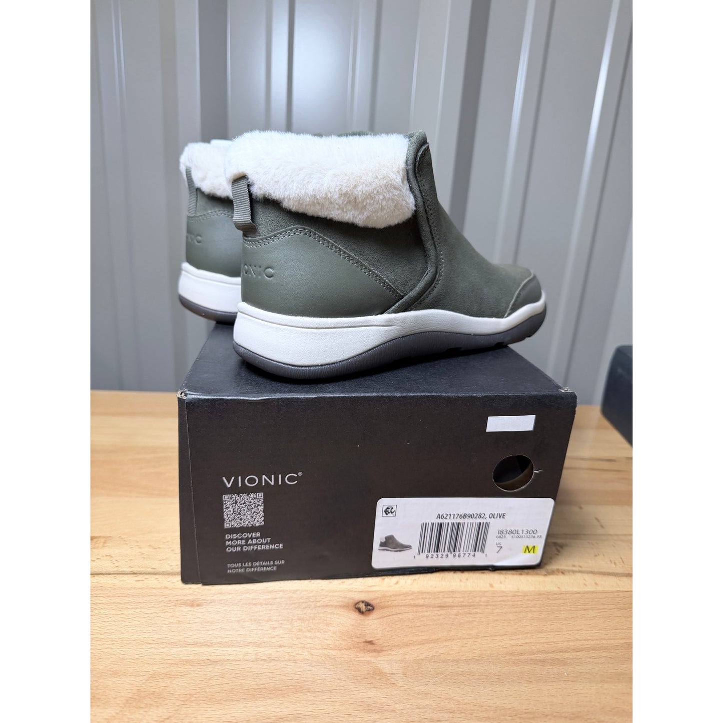 Vionic Norwood Faux Fur Ankle Boots Women’s Olive Green Size 7 New!