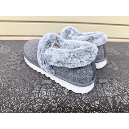 Skechers Cozy Up Frosty Snuggles Gray Slippers Women’s Size 9.5