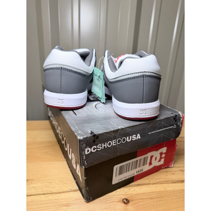 DC Shoes Cure Low Top Men’s White / Gray / Red Size 7.5 New!
