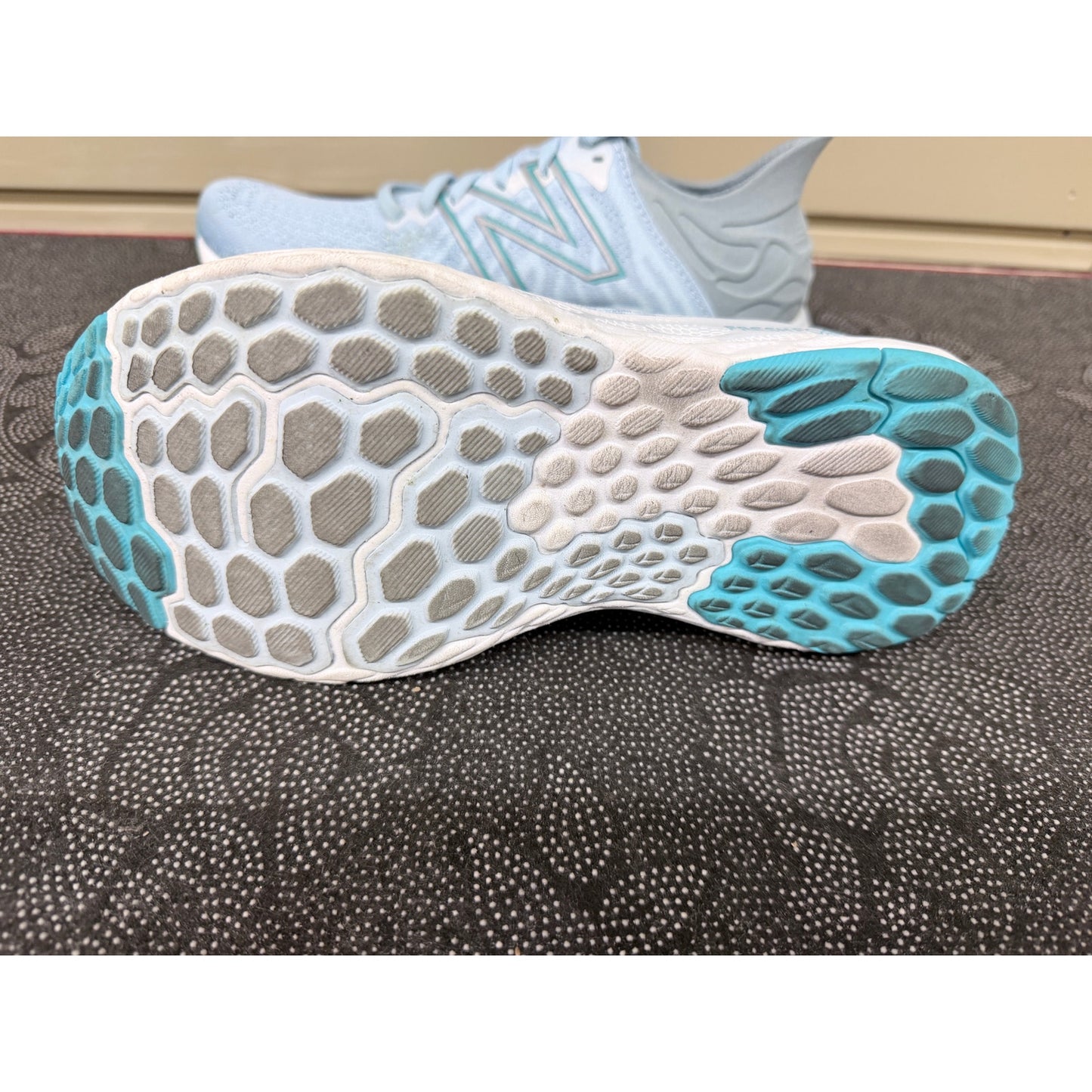 New Balance Fresh Foam 1080v11 Light Blue Women’s Size 8