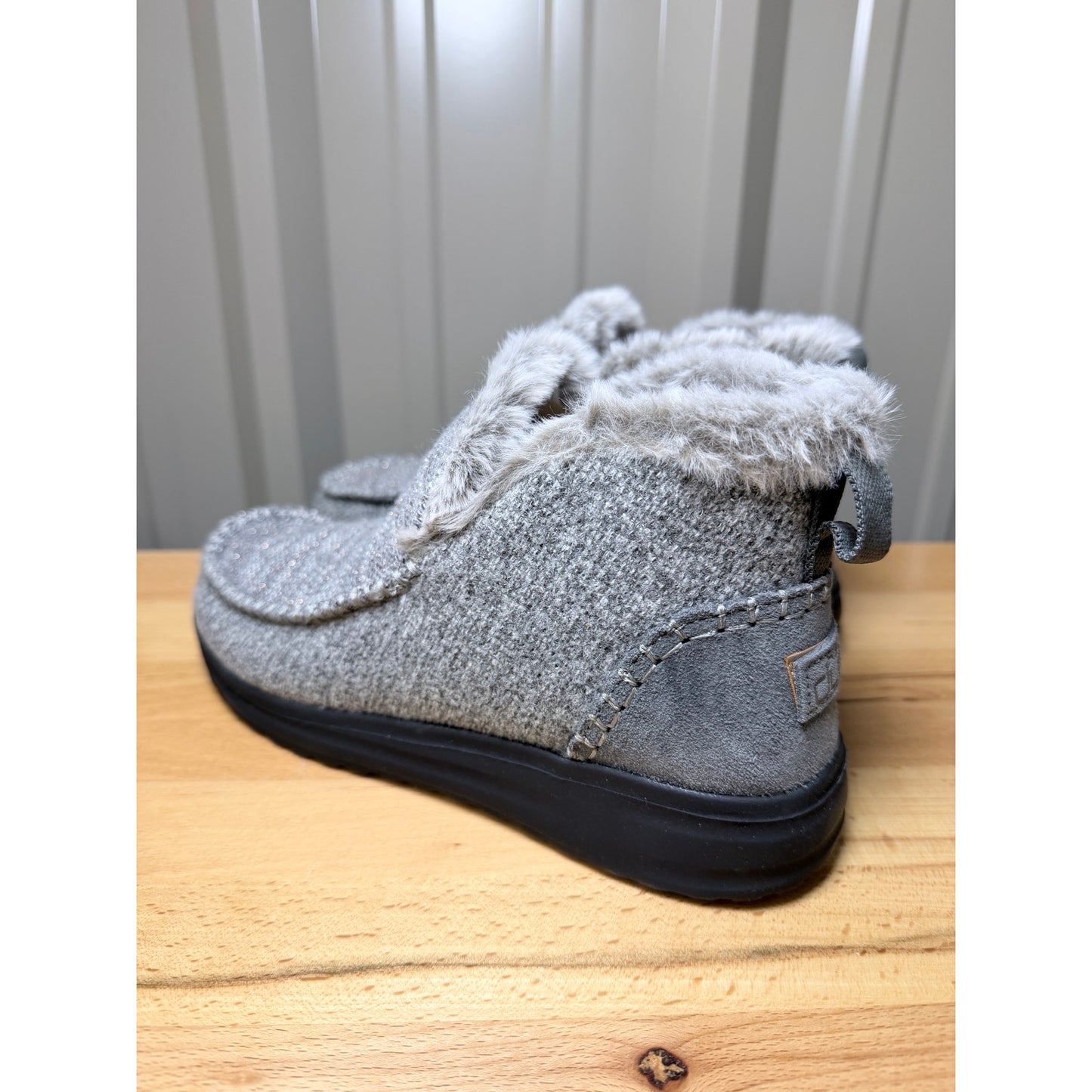 Hey Dude Denny Women’s Slip On Boots Sleet Gray Size 7 New!