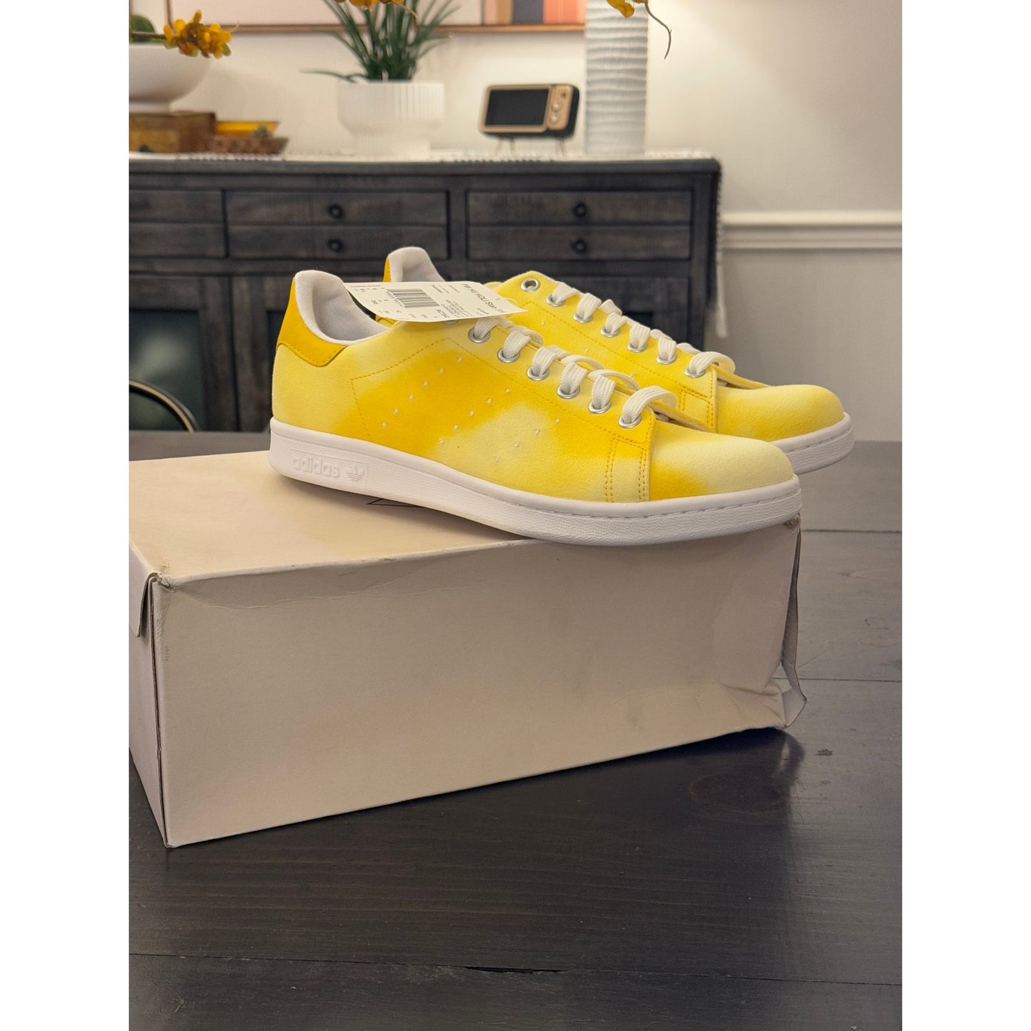 Adidas Pharrell Williams Stan Smith Yellow Men’s Tennis Shoes Size 8.5 New!