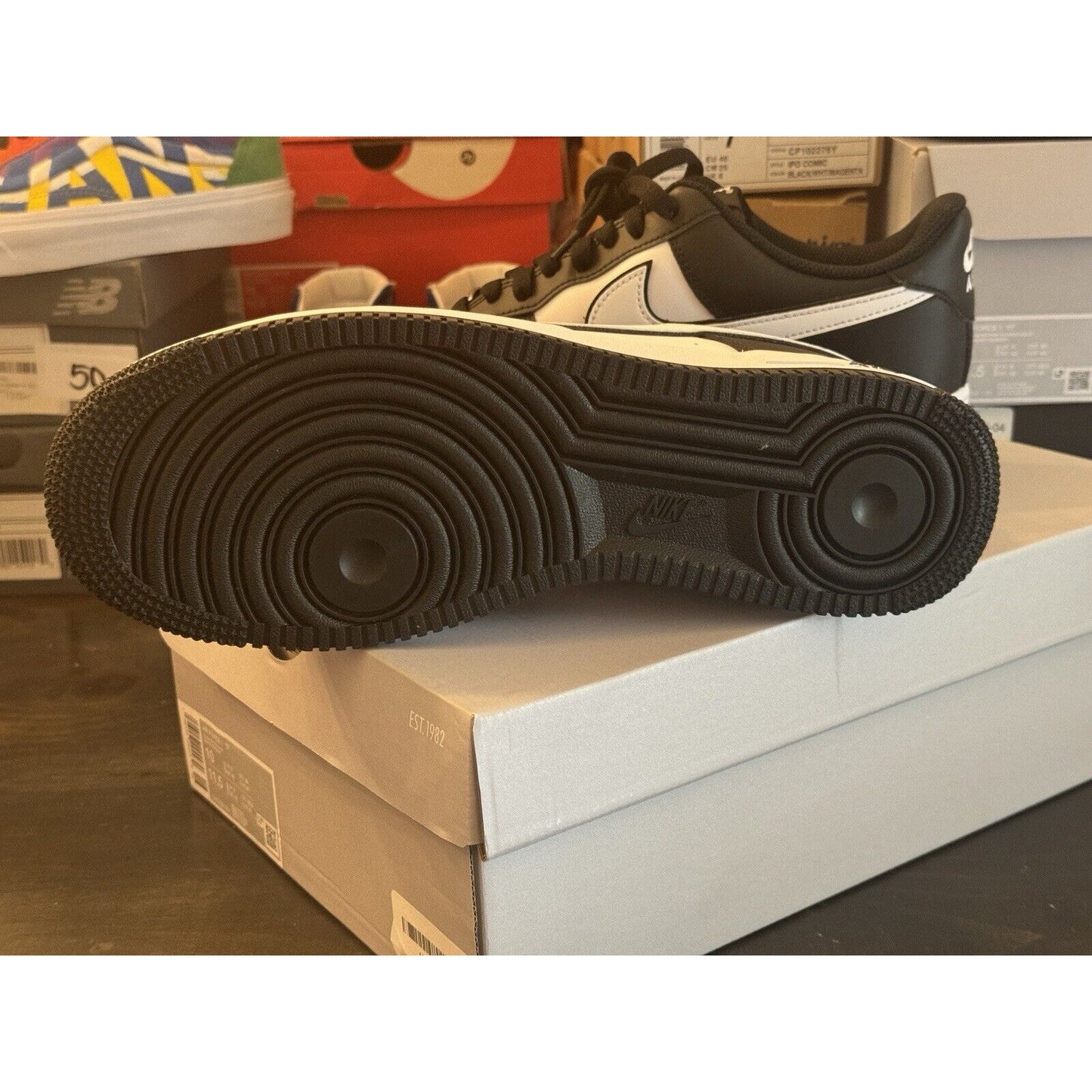 Nike Air Force 1 Low '07 White Swoosh Panda DV0788-001 Mens New Size 10