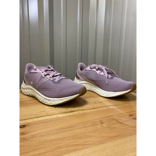 New Balance Fresh Foam Arishi V4 Purple Women's Size 9D (Wide)