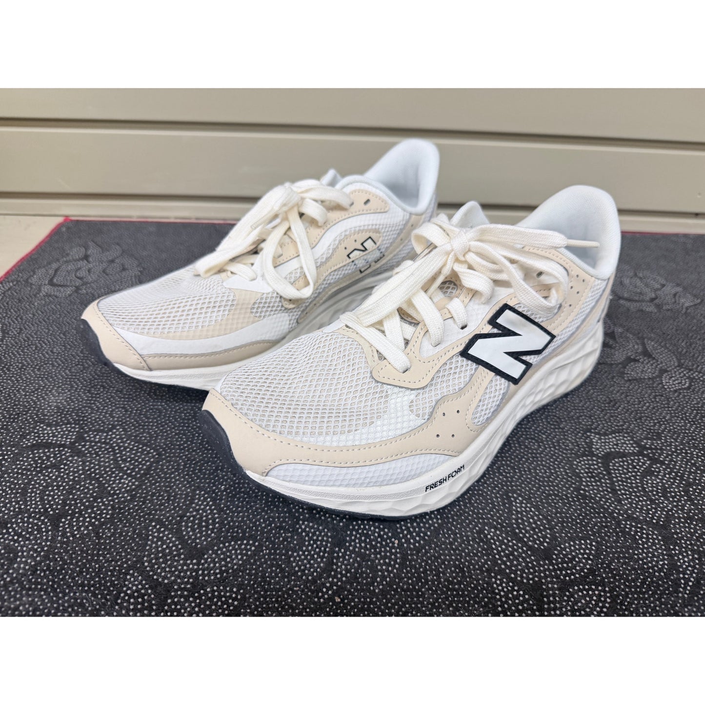 New Balance Fresh Foam Arishi v4 Angora Sand Men’s Size 10.5