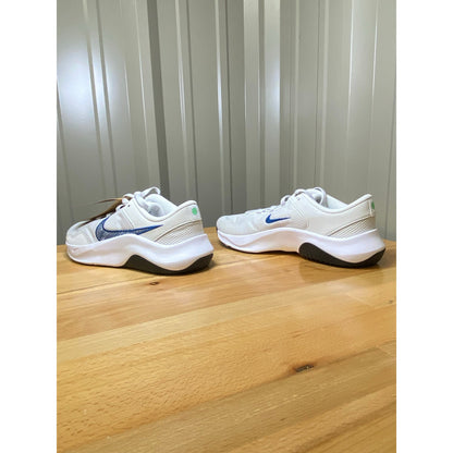 Nike Legend Essential 3 NN Platinum Tint/Court Blue-White Men's Size 6.5 New!