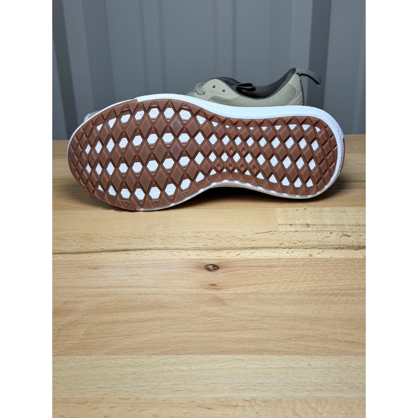 Vans Ultrarange EXO Women’s Cornstalk Size 5 New