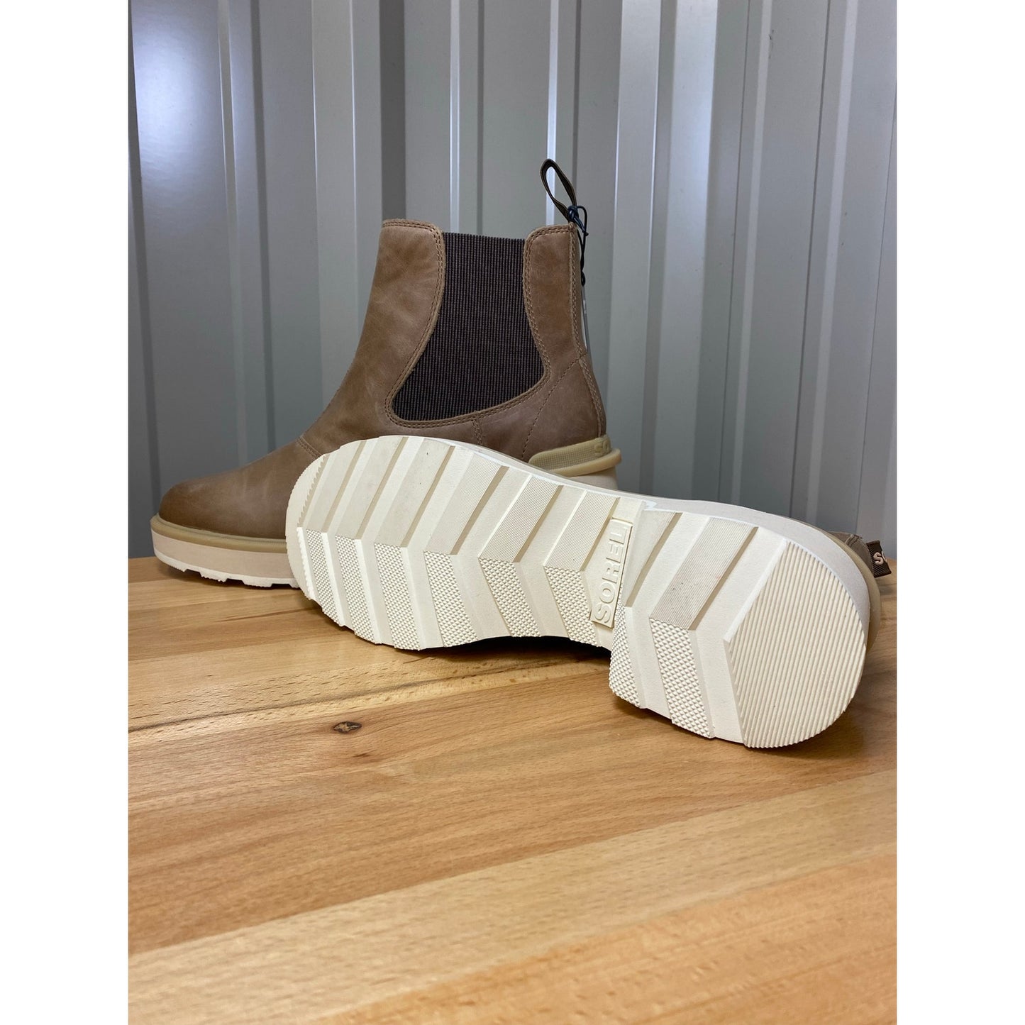Sorel Women's Size 10.5 Hi Line Heel Chelsea Boot Umber Ceramic