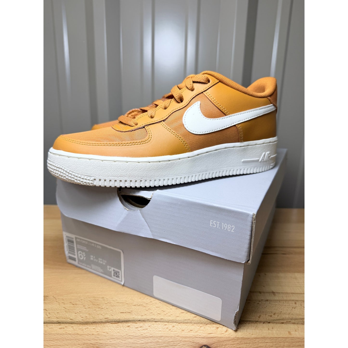 Nike Air Force 1 LV8 2 GS Monarch / Sail DX1656 800 Size 6.5y New!