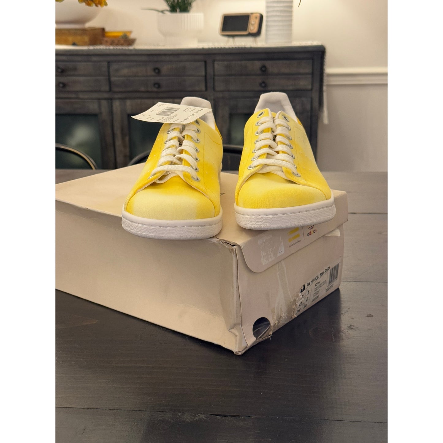 Adidas Pharrell Williams Stan Smith Yellow Men’s Tennis Shoes Size 8.5 New!