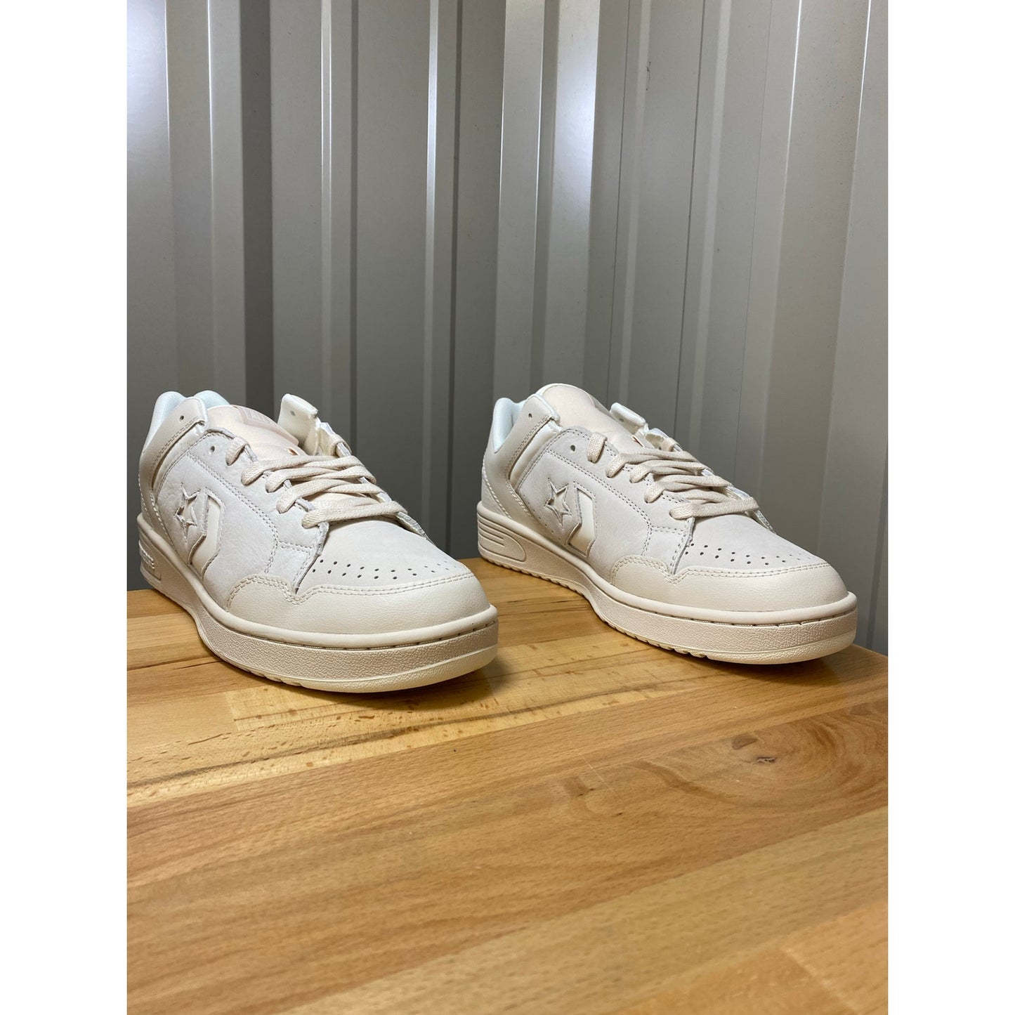Converse Weapon Ox Light Dune/Egret Men's Size 13 A11106C New!