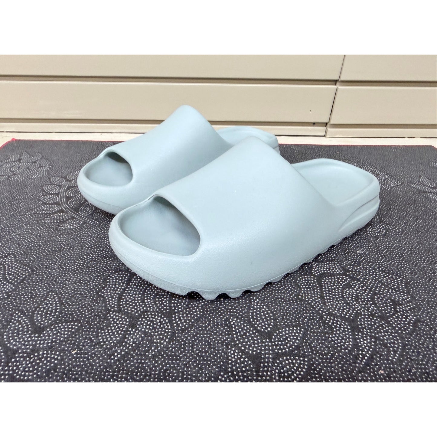 Adidas Yeezy Slide Salt Men’s Size 11
