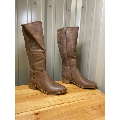 Baretraps Madelyn WC Mushroom Size 6 Wide Calf New!