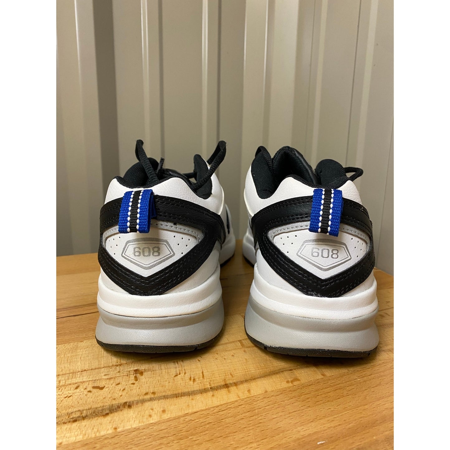 New Balance Men's 608 v5 White/Team Royal/Black Size 10.5 MX608WR5