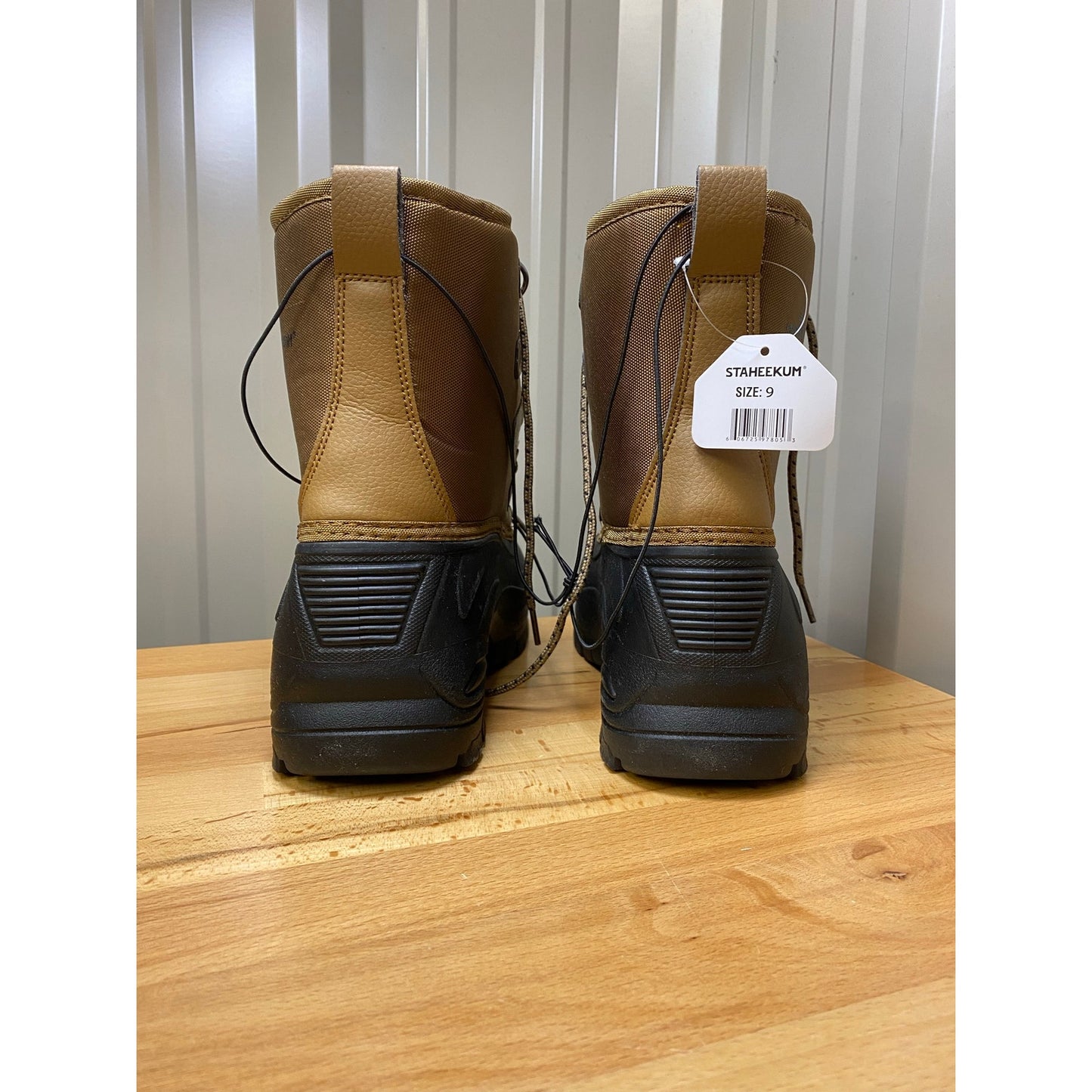 Staheekum Men's Snow Boot Size 9 Waterproof Shell Memory Foam New!
