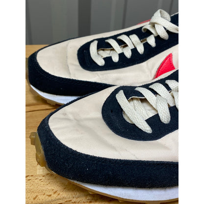 Nike Daybreak Siren Red Women's Size 10
