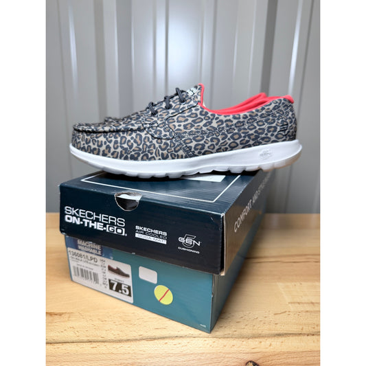 Skechers Go Walk Lite So Purrty Women’s Leopard Boat Shoe Size 7.5 New!!