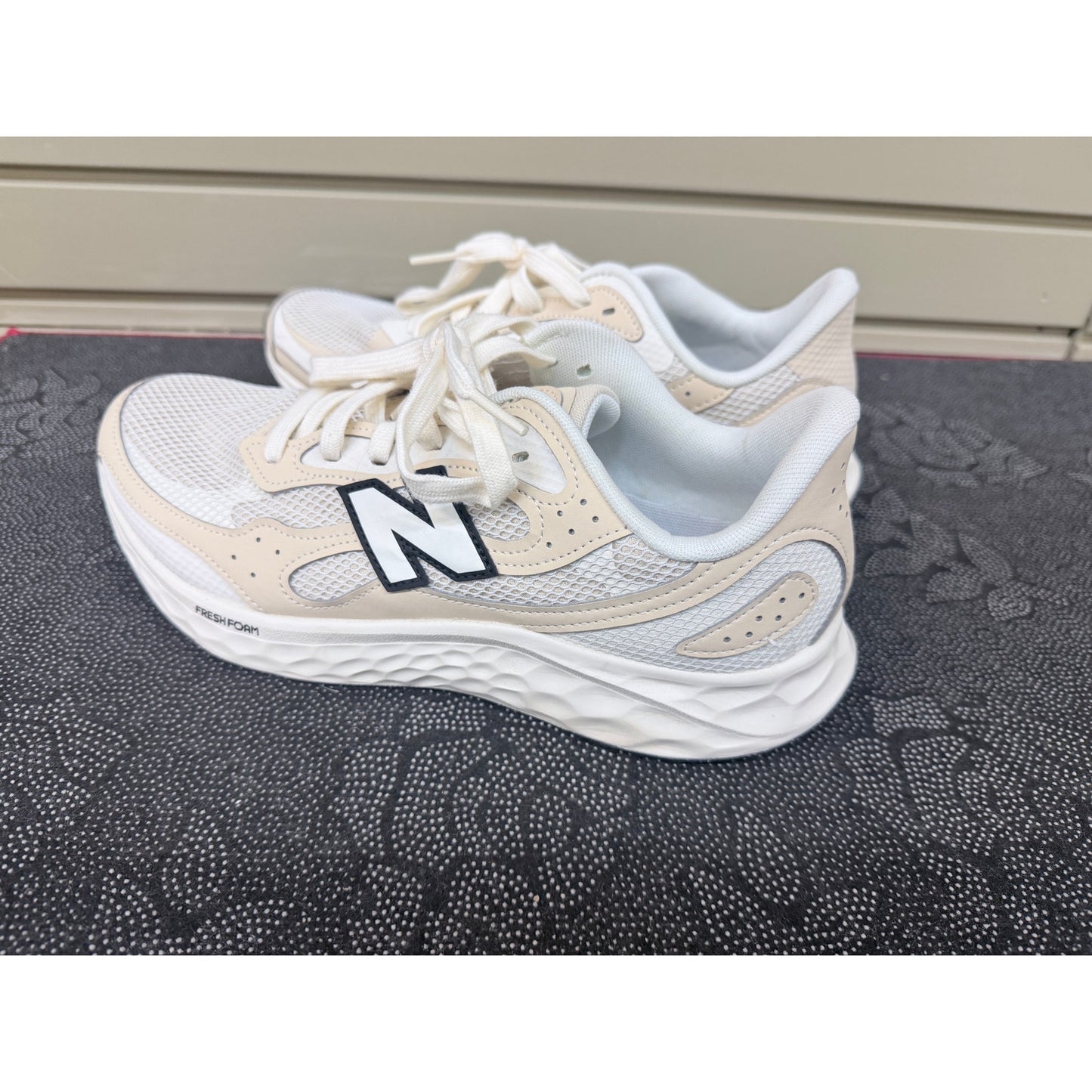New Balance Fresh Foam Arishi v4 Angora Sand Men’s Size 10.5
