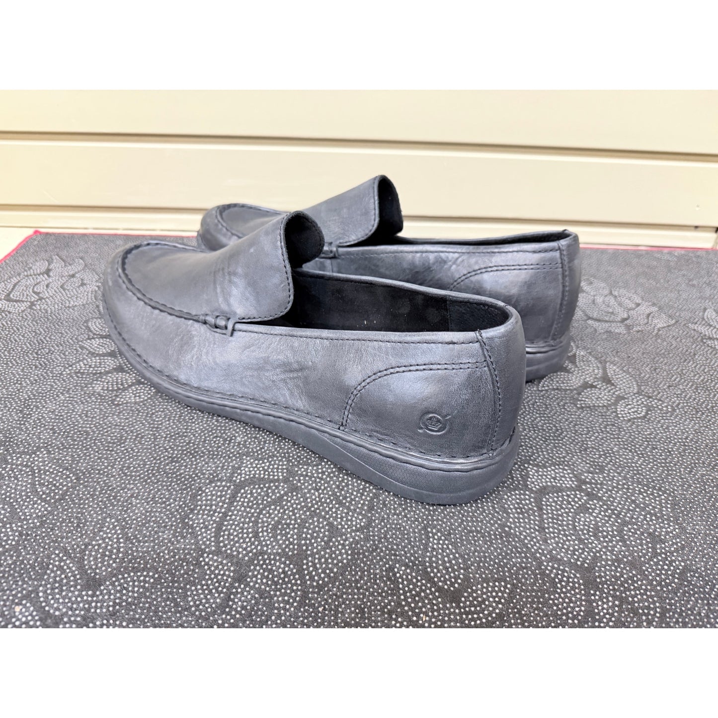 Born Thaton Men’s Black Leather Loafer Size 13