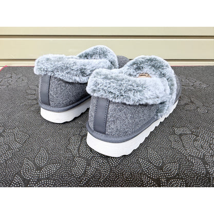 Skechers Cozy Up Frosty Snuggles Gray Slippers Women’s Size 9.5