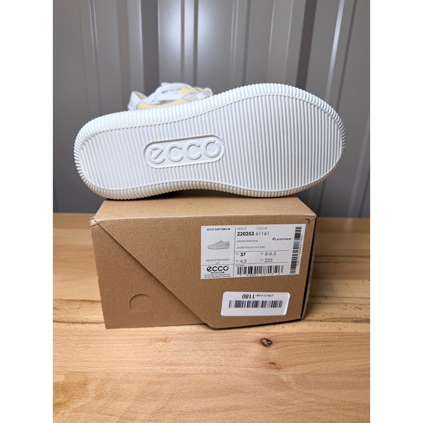 Ecco Soft Zero Women’s Sneakers Straw Limestone EU 37 US Size 6-6.5
