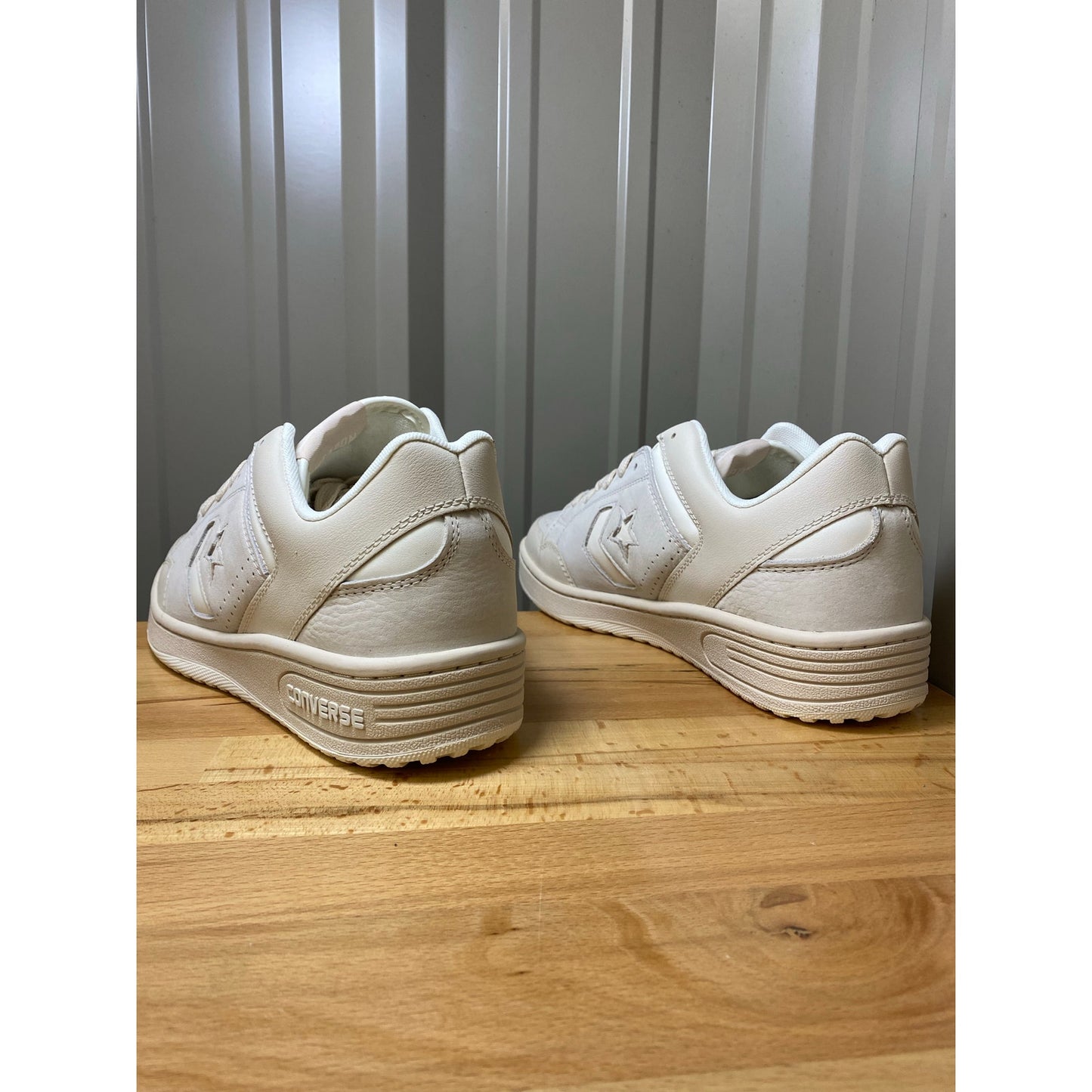 Converse Weapon Ox Light Dune/Egret Men's Size 13 A11106C New!